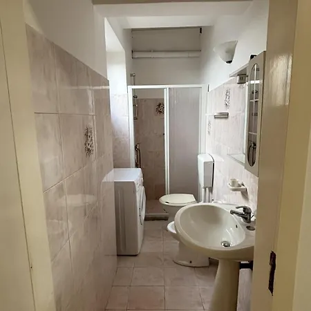 Aipali Rent